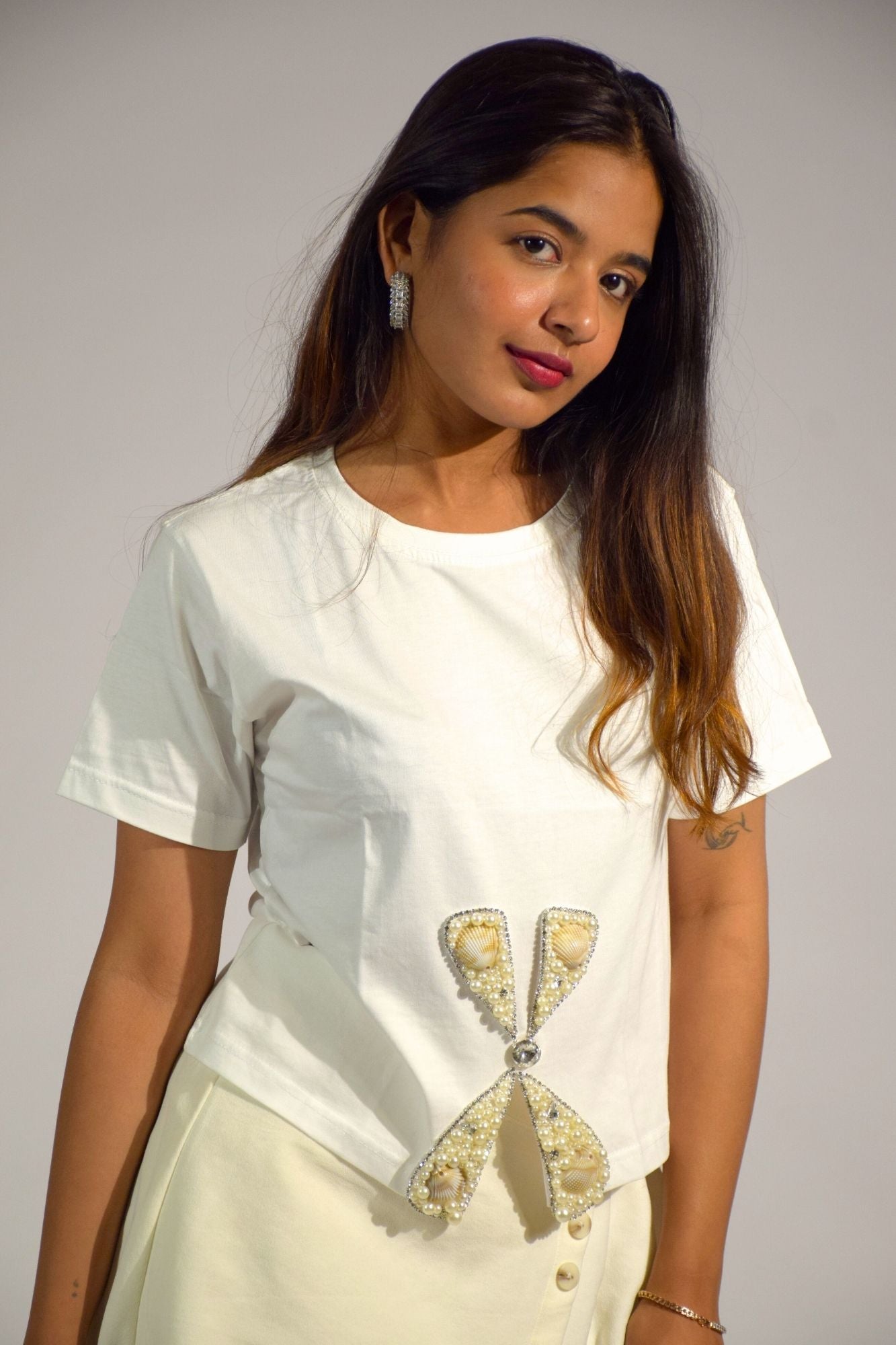 Bow Aura Handcrafted Embellished Crop T-shirt White