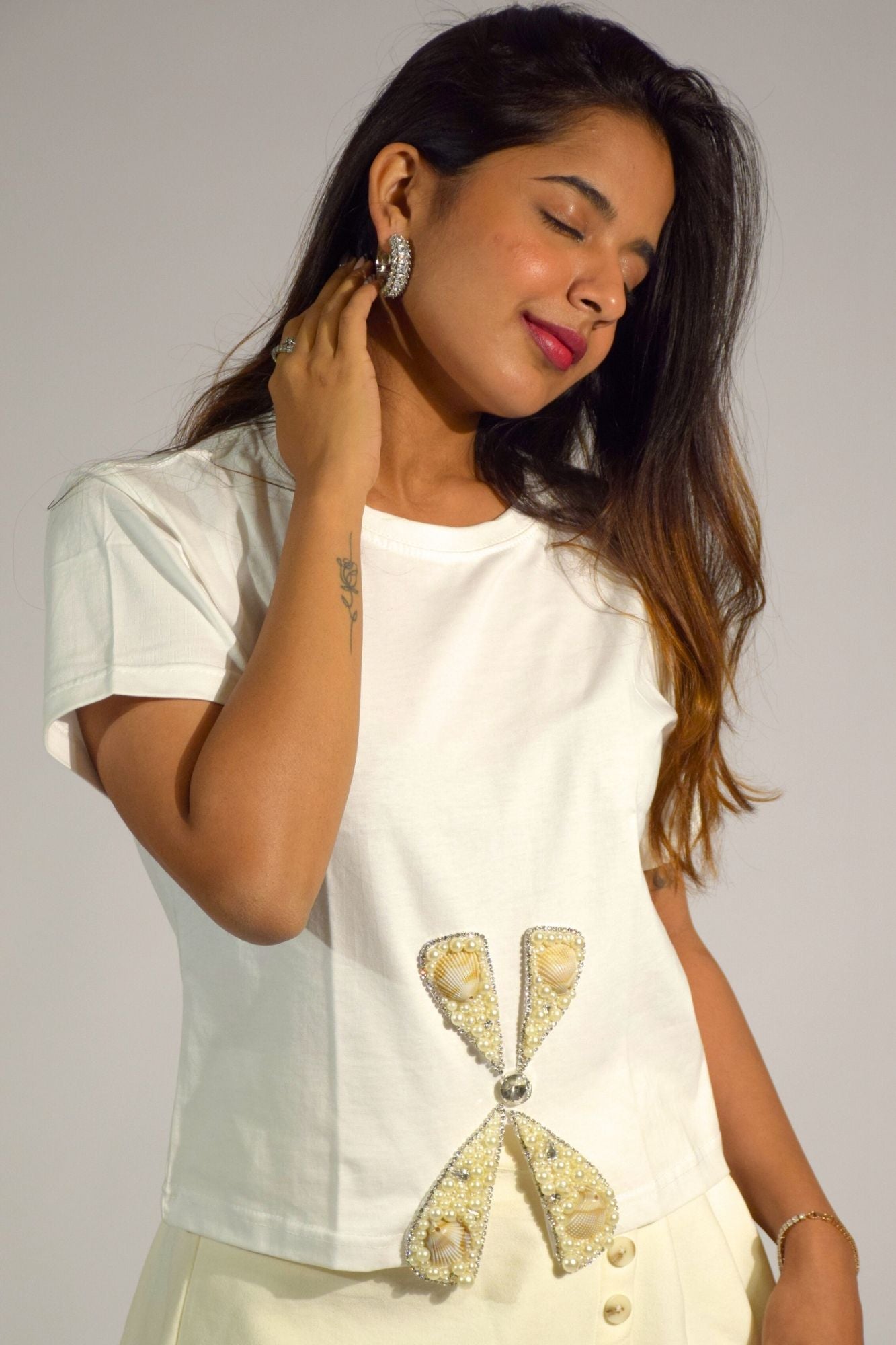 Bow Aura Handcrafted Embellished Crop T-shirt White