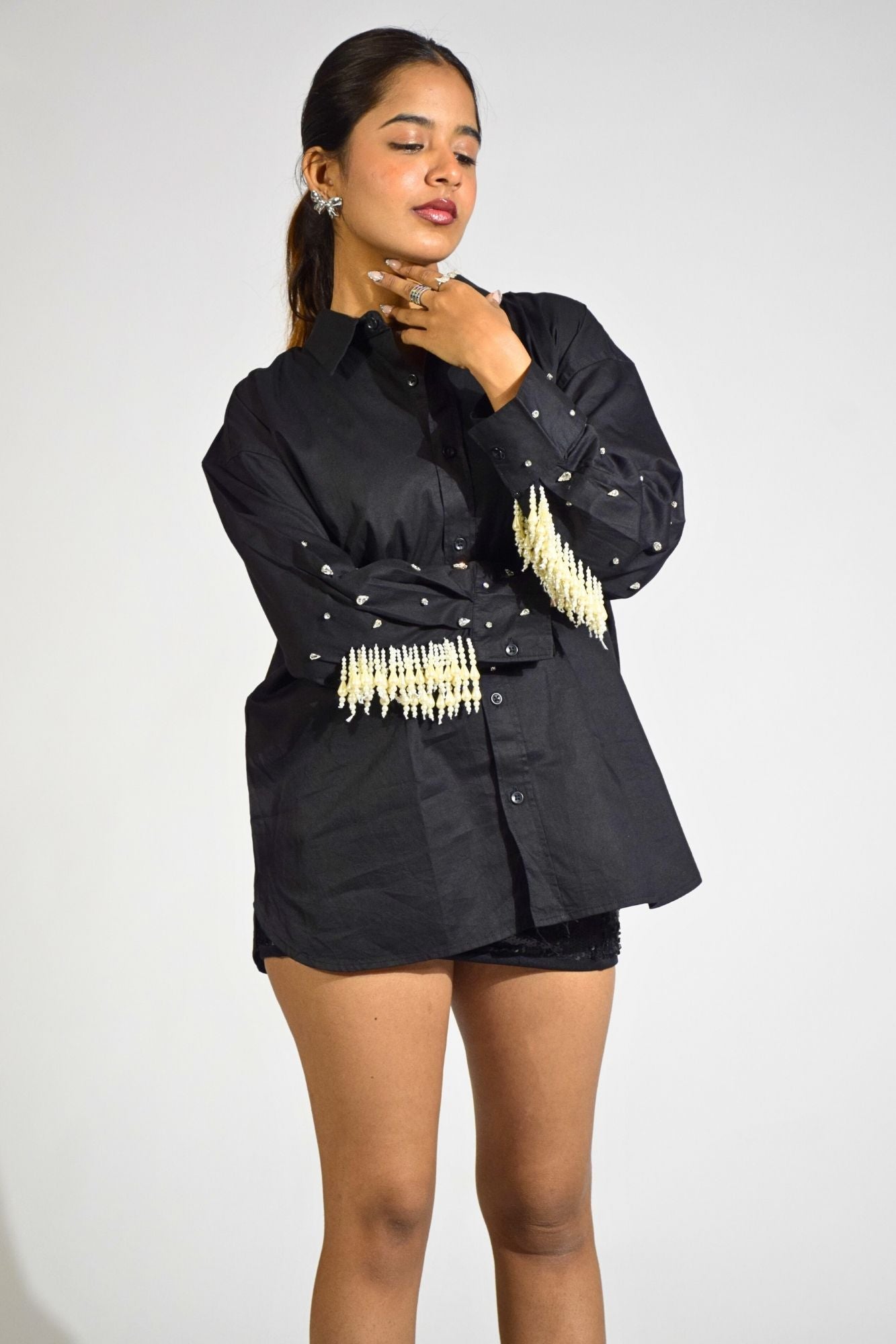 Wild Pearl Cuffs Oversized Shirt Black