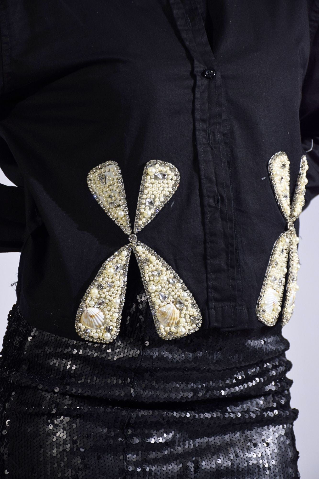 Bow Aura Charm Embellished Handcrafted Crop Shirt Black